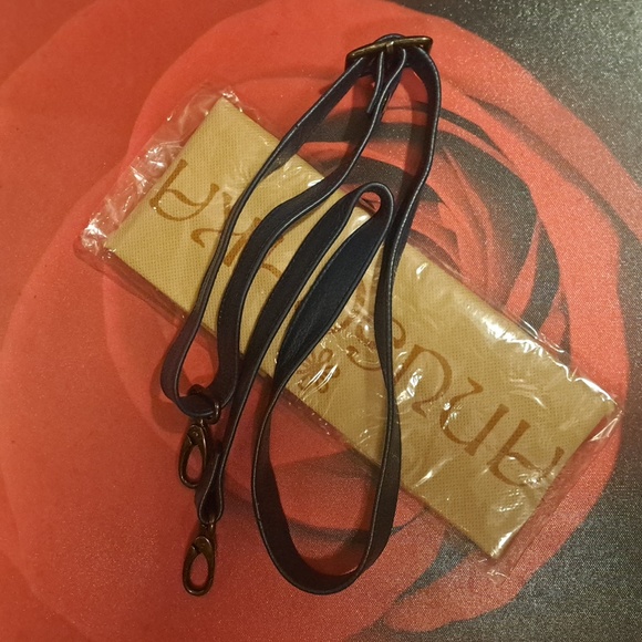 Anuschka Ocean-Themed Hand-Painted Women's Bag, Used For 4 Mo, To Big For Me - Picture 10 of 10